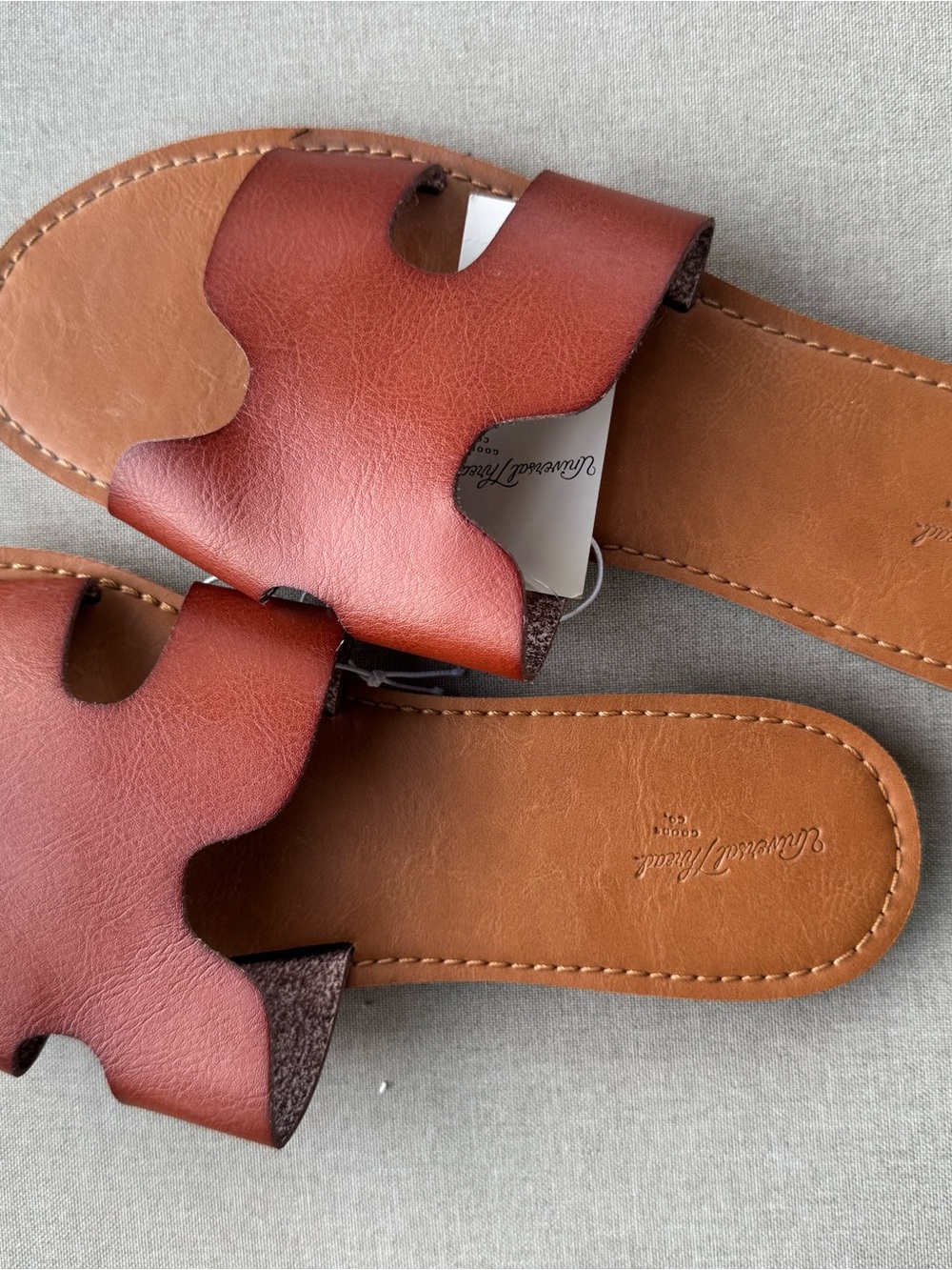 Universal Thread Women's Chestnut Brown Slide Sandals - Picture 5 of 5